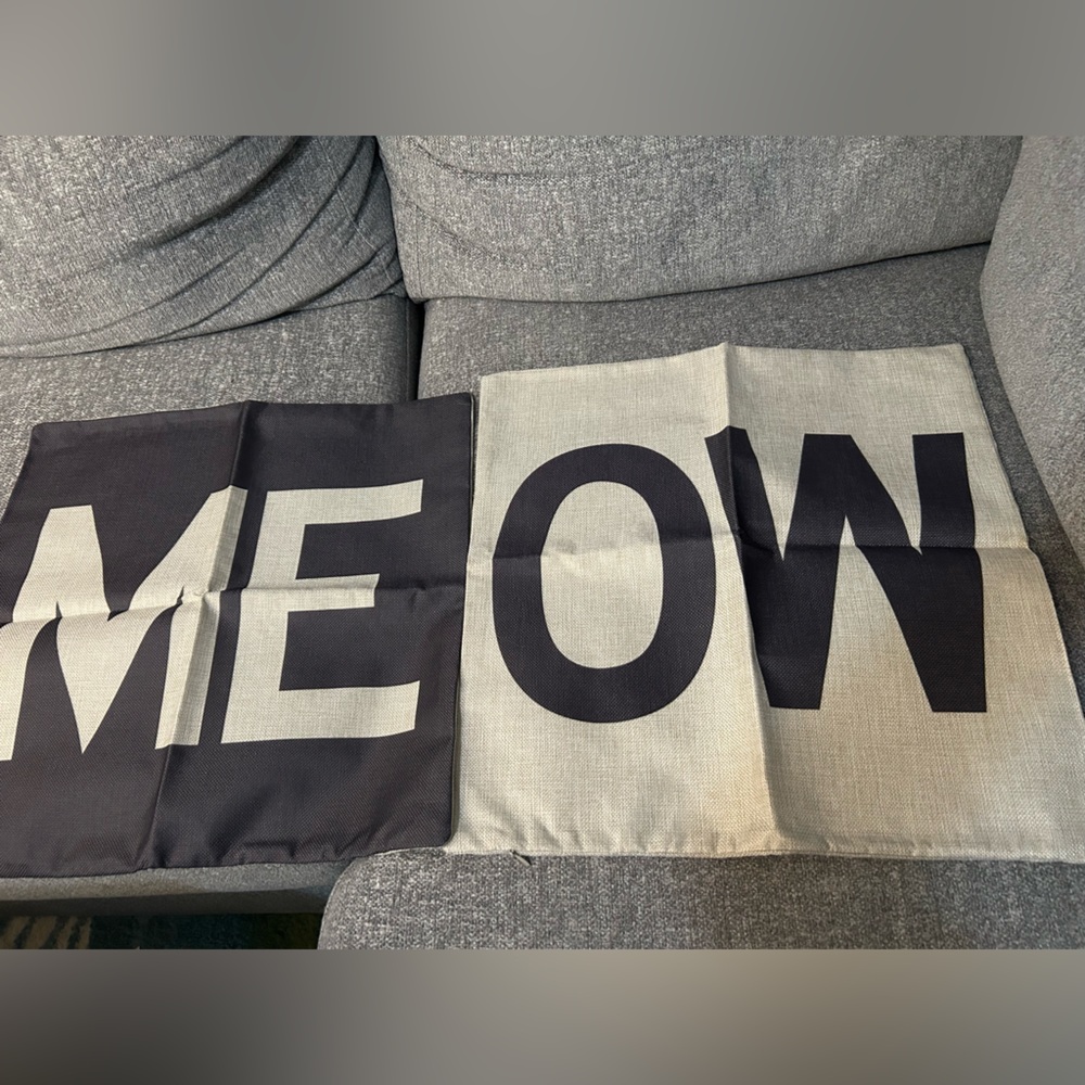 MEOW 😽 Pillow case covers - set of 2 NWT - Picture 2 of 6